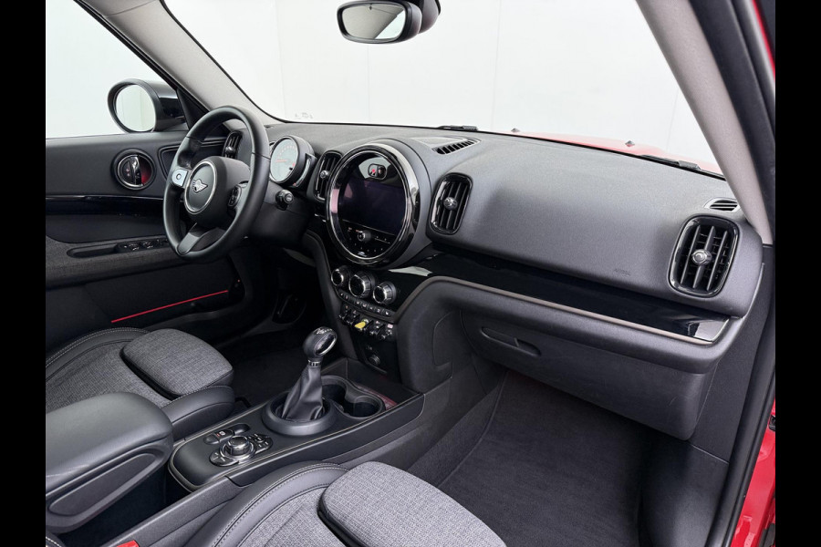 MINI Countryman 1.5 Cooper S E ALL4 Classic | SPORTSTOELEN | AFN. TREKHAAK | 4X4 | STOELVERWARMING|