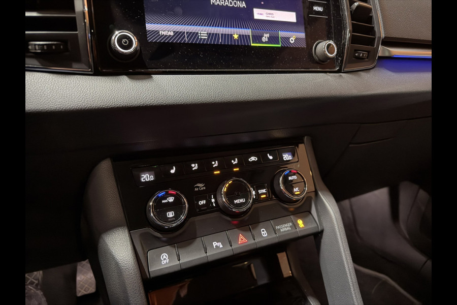 Škoda Karoq 1.5 TSI ACT Style | Trekhaak | Camera | Stoelverwarming | CarPlay | Cruise | Dealer onderhouden