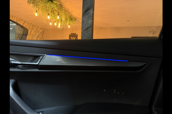 Škoda Karoq 1.5 TSI ACT Style | Trekhaak | Camera | Stoelverwarming | CarPlay | Cruise | Dealer onderhouden