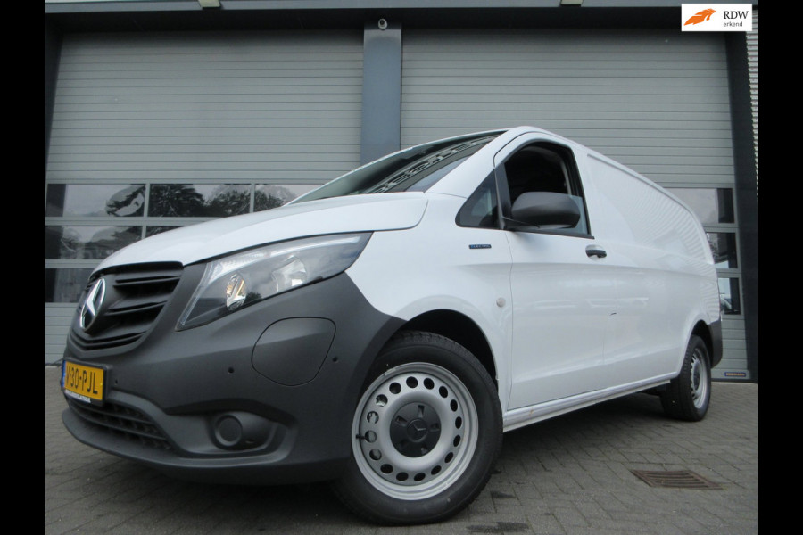 Mercedes-Benz Vito Evito, 112, L2, 66kWh, Snelladen, SoH 97,5%, Camera, 3-zits, Stoelverwarming.