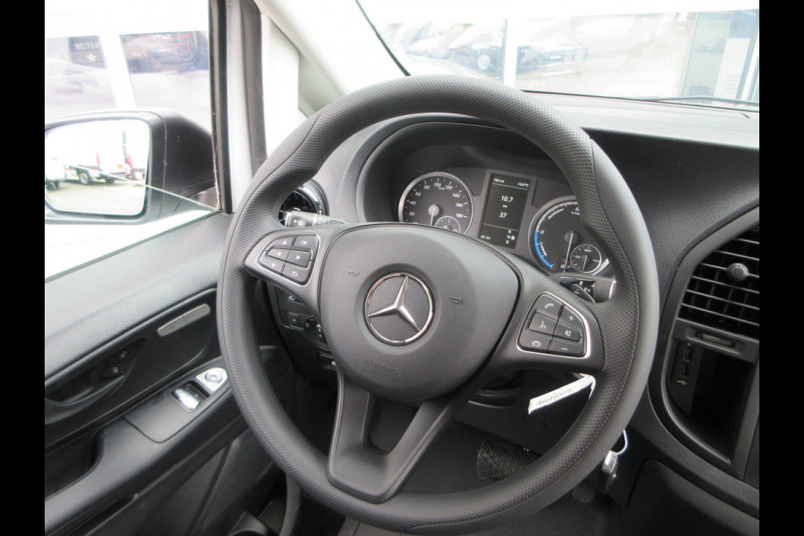 Mercedes-Benz Vito Evito, 112, L2, 66kWh, Snelladen, SoH 97,5%, Camera, 3-zits, Stoelverwarming.
