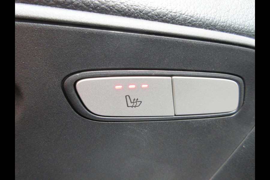 Mercedes-Benz Vito Evito, 112, L2, 66kWh, Snelladen, SoH 97,5%, Camera, 3-zits, Stoelverwarming.