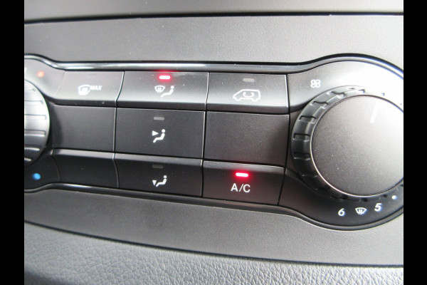 Mercedes-Benz Vito Evito, 112, L2, 66kWh, Snelladen, SoH 97,5%, Camera, 3-zits, Stoelverwarming.