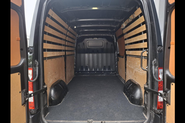 Renault Master T35 2.3 dCi 180 L2H2 Energy Work Edition AIRCO / CRUISE CONTROLE / NAVI / DEALER ONDERHOUDEN / TREKHAAK