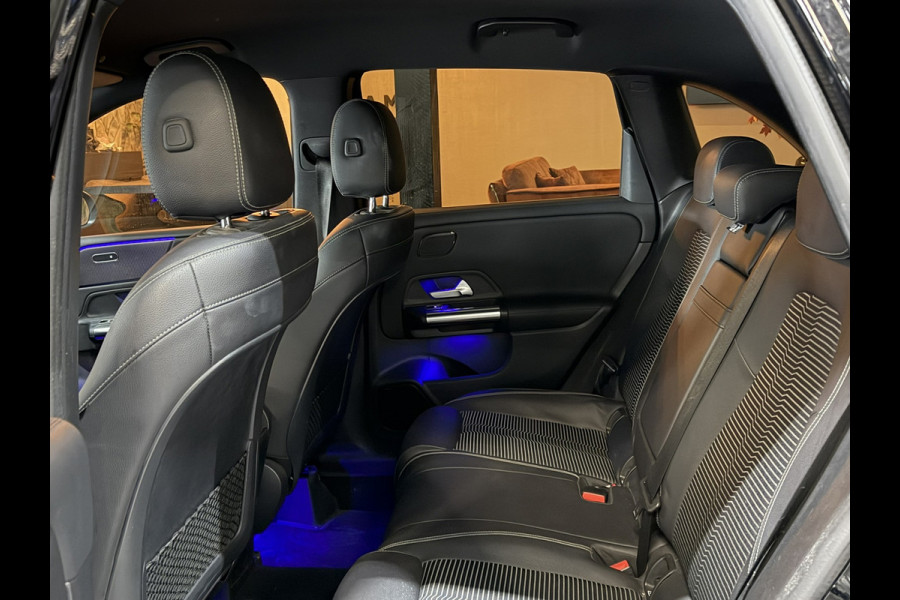 Mercedes-Benz B-Klasse 180 Business Solution AMG | CarPlay | Camera | Cruise | LED | Stoelverwarming | PDC | Dealer onderhouden