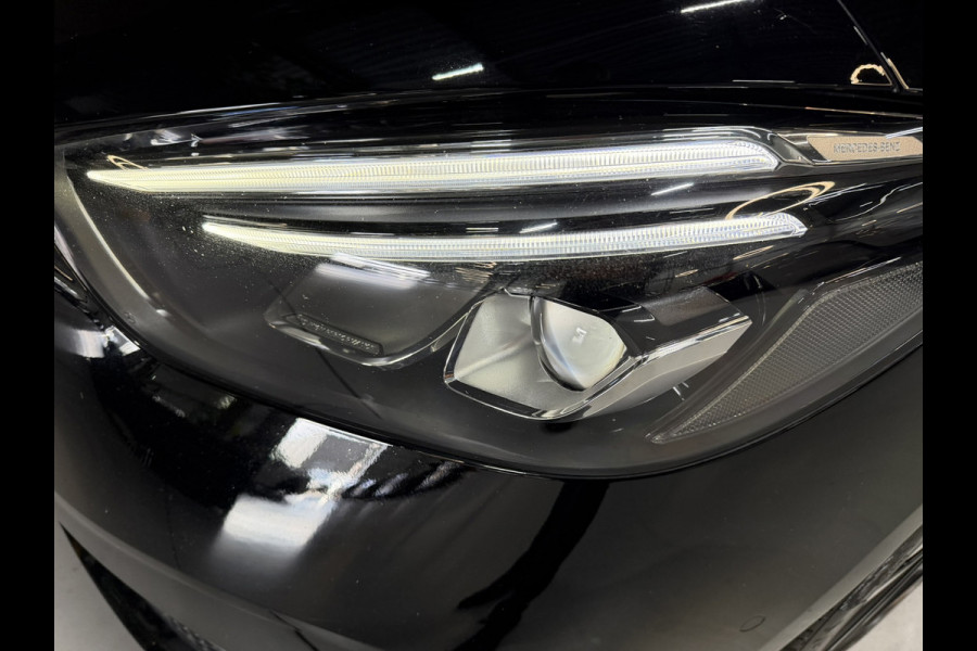 Mercedes-Benz B-Klasse 180 Business Solution AMG | CarPlay | Camera | Cruise | LED | Stoelverwarming | PDC | Dealer onderhouden