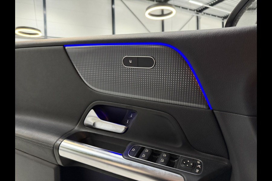 Mercedes-Benz B-Klasse 180 Business Solution AMG | CarPlay | Camera | Cruise | LED | Stoelverwarming | PDC | Dealer onderhouden