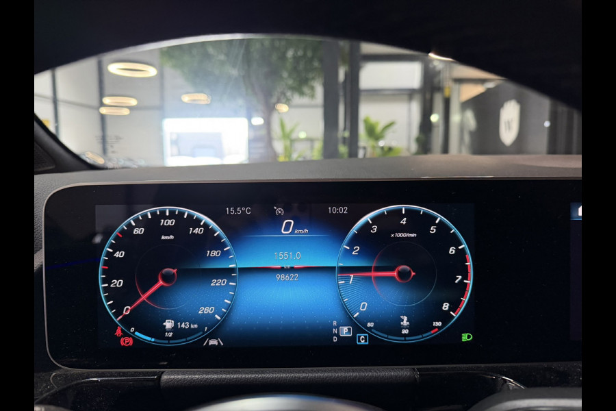 Mercedes-Benz B-Klasse 180 Business Solution AMG | CarPlay | Camera | Cruise | LED | Stoelverwarming | PDC | Dealer onderhouden
