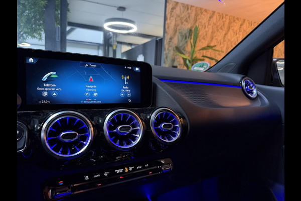 Mercedes-Benz B-Klasse 180 Business Solution AMG | CarPlay | Camera | Cruise | LED | Stoelverwarming | PDC | Dealer onderhouden