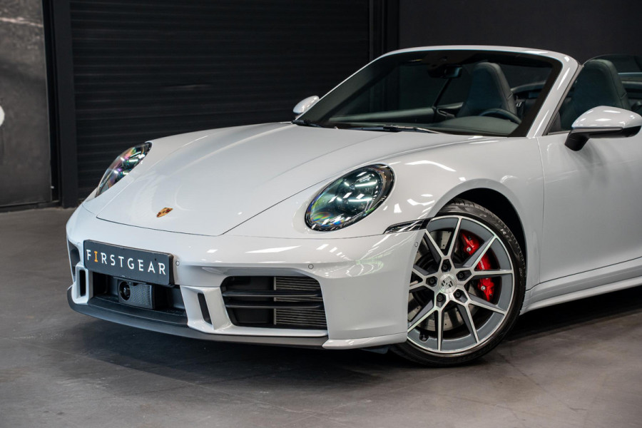 Porsche 911 Cabrio 3.0 Carrera S *FACELIFT / Sport-Design / Lift-Systeem / BOSE / Stoelventilatie / Vierwiel-Besturing / InnoDrive / Matrix-LED*