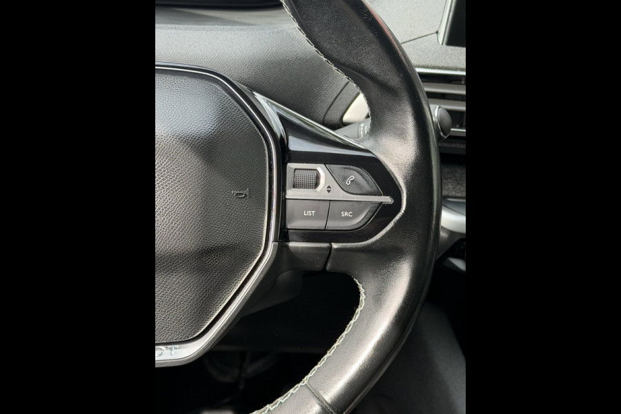 Peugeot 5008 1.2 PureTech Crossway - 7 Pers. I Navigatie / Apple CarPlay I Leer / Alcatara I LED I PDC I Camera I Dealer onderh.