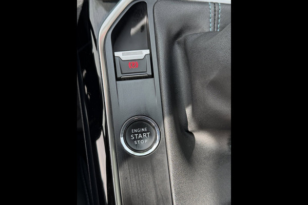 Peugeot 5008 1.2 PureTech Crossway - 7 Pers. I Navigatie / Apple CarPlay I Leer / Alcatara I LED I PDC I Camera I Dealer onderh.