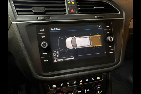 Volkswagen Tiguan Allspace 1.5 TSI ACT| Trekhaak | Camera | CarPlay | Adaptive Cruise | Dealer onderhouden
