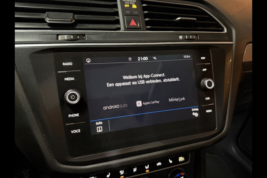 Volkswagen Tiguan Allspace 1.5 TSI ACT| Trekhaak | Camera | CarPlay | Adaptive Cruise | Dealer onderhouden