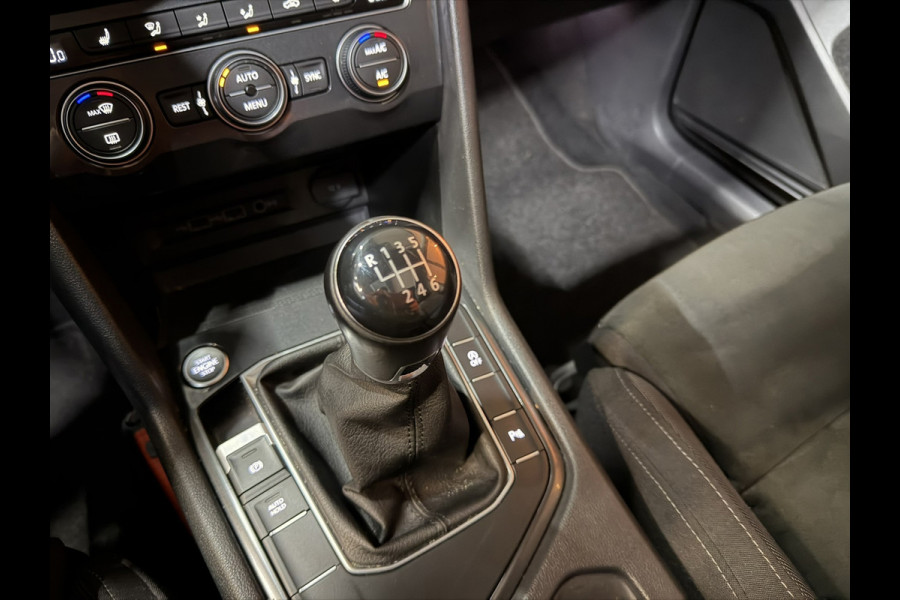 Volkswagen Tiguan Allspace 1.5 TSI ACT| Trekhaak | Camera | CarPlay | Adaptive Cruise | Dealer onderhouden