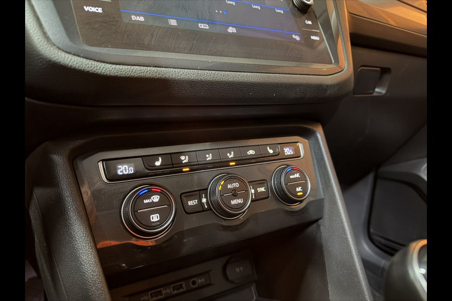 Volkswagen Tiguan Allspace 1.5 TSI ACT| Trekhaak | Camera | CarPlay | Adaptive Cruise | Dealer onderhouden