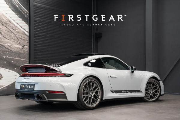 Porsche 911 3.0 Carrera T *FACELIFT / BOSE / Schuifdak / Sportuitlaat / Vierwiel-besturing / Achterlicht Exclusiv / Interieur-pakket: Carrera T*