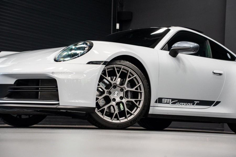 Porsche 911 3.0 Carrera T *FACELIFT / BOSE / Schuifdak / Sportuitlaat / Vierwiel-besturing / Achterlicht Exclusiv / Interieur-pakket: Carrera T*