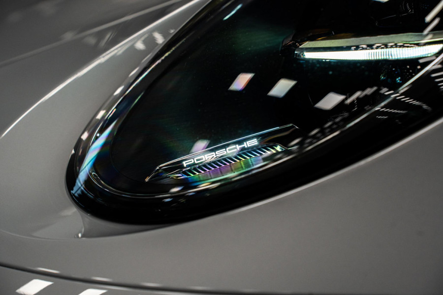 Porsche 911 3.0 Carrera T *FACELIFT / BOSE / Schuifdak / Sportuitlaat / Vierwiel-besturing / Achterlicht Exclusiv / Interieur-pakket: Carrera T*