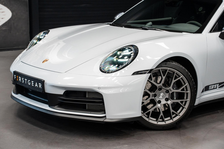 Porsche 911 3.0 Carrera T *FACELIFT / BOSE / Schuifdak / Sportuitlaat / Vierwiel-besturing / Achterlicht Exclusiv / Interieur-pakket: Carrera T*