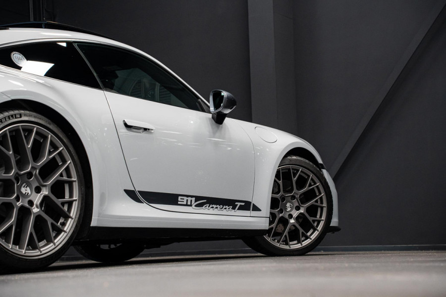 Porsche 911 3.0 Carrera T *FACELIFT / BOSE / Schuifdak / Sportuitlaat / Vierwiel-besturing / Achterlicht Exclusiv / Interieur-pakket: Carrera T*