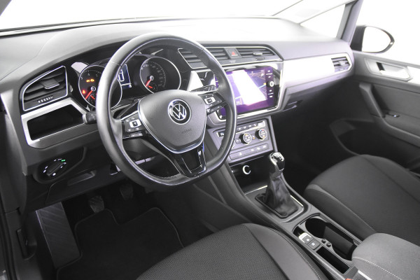 Volkswagen Touran 1.5 TSI Trendline *1ste Eigenaar*Panoramadak*Navigatie*Stoelverwarming*