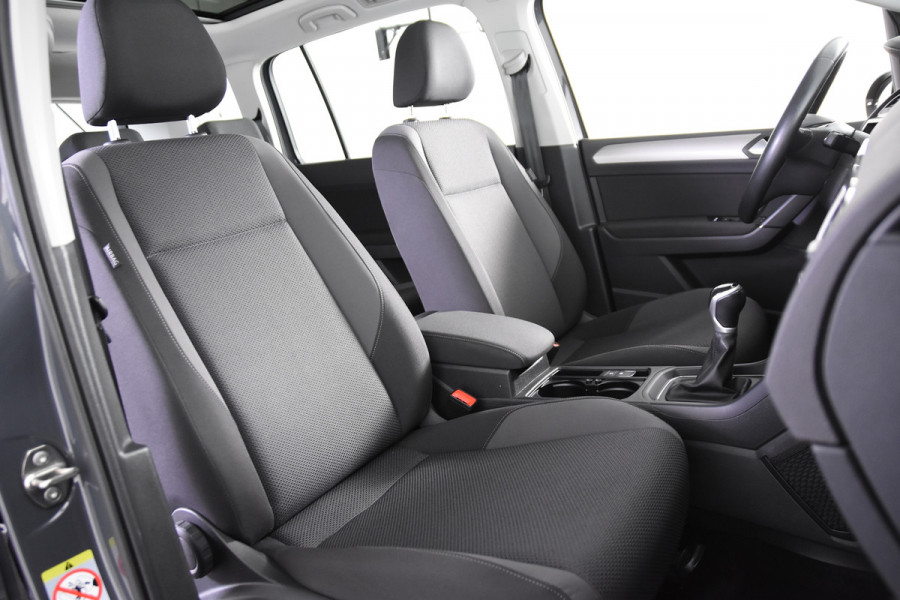 Volkswagen Touran 1.5 TSI Trendline *1ste Eigenaar*Panoramadak*Navigatie*Stoelverwarming*