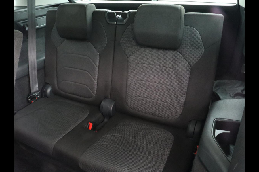 Škoda Kodiaq 1.5 TSI Style 7-Persoons | Stoelverwarming | Trekhaak | Adaptive cruise | Virtual Cockpit | Carplay | Camera | Navigatie | Keyless | Full LED | Climate control | Parkeerhulp
