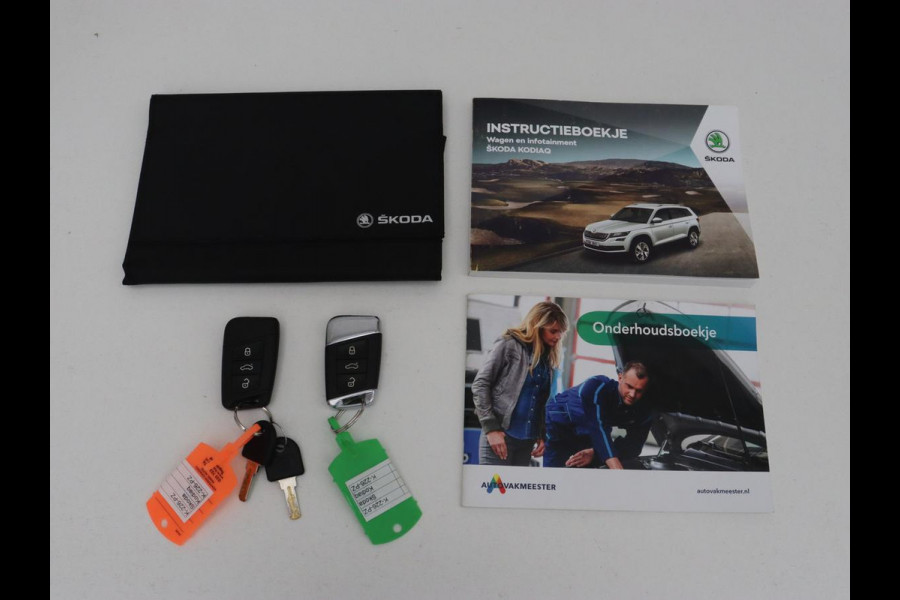 Škoda Kodiaq 1.5 TSI Style 7-Persoons | Stoelverwarming | Trekhaak | Adaptive cruise | Virtual Cockpit | Carplay | Camera | Navigatie | Keyless | Full LED | Climate control | Parkeerhulp