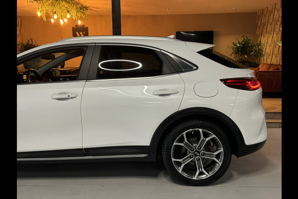 Kia Xceed 1.5 T-GDI ExecutiveLine | Automaat | Pano | Memory Leder | Camera | Keyless | CarPlay | Dealer onderhouden