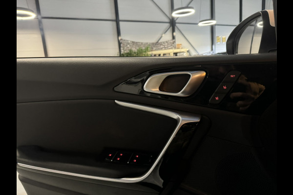 Kia Xceed 1.5 T-GDI ExecutiveLine | Automaat | Pano | Memory Leder | Camera | Keyless | CarPlay | Dealer onderhouden