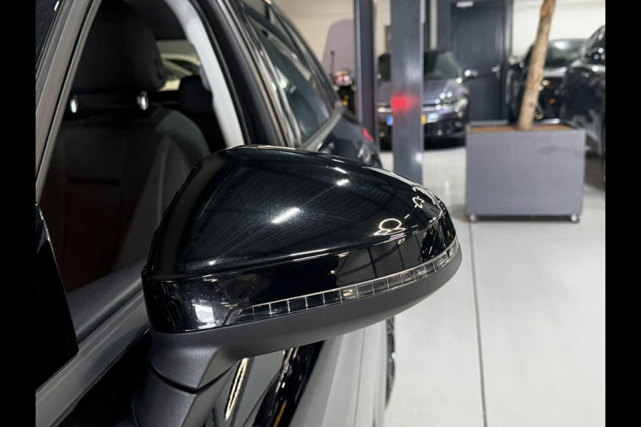 Audi A4 Avant 35 TFSI Advanced | Pano | Camera | Elektr. Achterklep | Mild-Hybrid | CarPlay | Cruise | LED | Dealer onderhouden