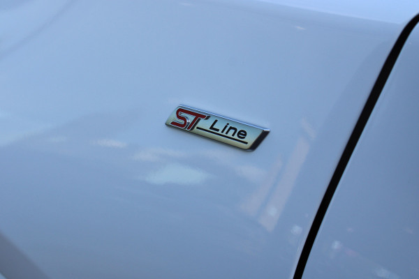 Ford Puma 1.0 EcoBoost Hybrid ST-Line X | Panoramadak | Trekhaak | Matrix | Full Options