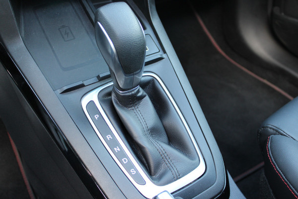 Ford Puma 1.0 EcoBoost Hybrid ST-Line X | Panoramadak | Trekhaak | Matrix | Full Options