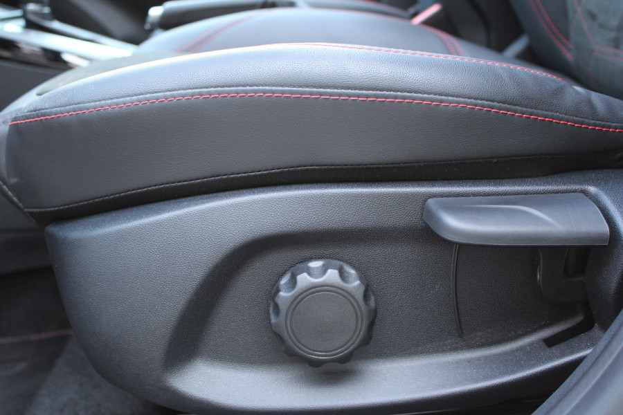Ford Puma 1.0 EcoBoost Hybrid ST-Line X | Panoramadak | Trekhaak | Matrix | Full Options