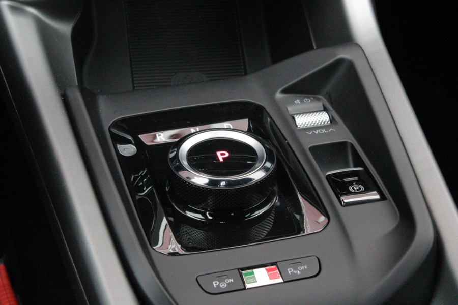 Alfa Romeo Tonale 1.5T Hybrid 160PK VELOCE | PREMIUM PACK: LEDEREN BEKLEDING/GEVENTILEERDE VOORSTOELEN/4-VOUDIG ELEKTRISCH VERSTELBARE LENDESTEUN VOORSTOELEN/ELEKTRISCH BEDIENBARE /HOOGGLANS ZWARTE RAAMOMLIJSTING/AMBIENT LIGHTING | TECHNOLOGY PACK: PARKEERWAARSCHUWING VOOR EN ACHTER/360° CAMERA/AUTOMATISCH INPARKEREN/ AUTONOMOUS DRIVING LEVEL 2: ADAPTIVE CRUISE CONTROL/LANE CENTERING ASSIST/TRAFFIC JAM ASSIST DODEHOEK DETECTIE AUTOMATISCH DIMMENDE BUITENSPIEGELS ELEKTRISCH BEDIENBARE ACHTERKLEP | WINTERPACK: STOELVERWARMING VOOR/STUURVERWARMING/VERWARMBARE RUITENSPROEIERS | 19" LICHTMET