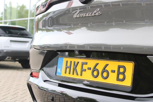 Alfa Romeo Tonale 1.5T Hybrid 160PK VELOCE | PREMIUM PACK: LEDEREN BEKLEDING/GEVENTILEERDE VOORSTOELEN/4-VOUDIG ELEKTRISCH VERSTELBARE LENDESTEUN VOORSTOELEN/ELEKTRISCH BEDIENBARE /HOOGGLANS ZWARTE RAAMOMLIJSTING/AMBIENT LIGHTING | TECHNOLOGY PACK: PARKEERWAARSCHUWING VOOR EN ACHTER/360° CAMERA/AUTOMATISCH INPARKEREN/ AUTONOMOUS DRIVING LEVEL 2: ADAPTIVE CRUISE CONTROL/LANE CENTERING ASSIST/TRAFFIC JAM ASSIST DODEHOEK DETECTIE AUTOMATISCH DIMMENDE BUITENSPIEGELS ELEKTRISCH BEDIENBARE ACHTERKLEP | WINTERPACK: STOELVERWARMING VOOR/STUURVERWARMING/VERWARMBARE RUITENSPROEIERS | 19" LICHTMET