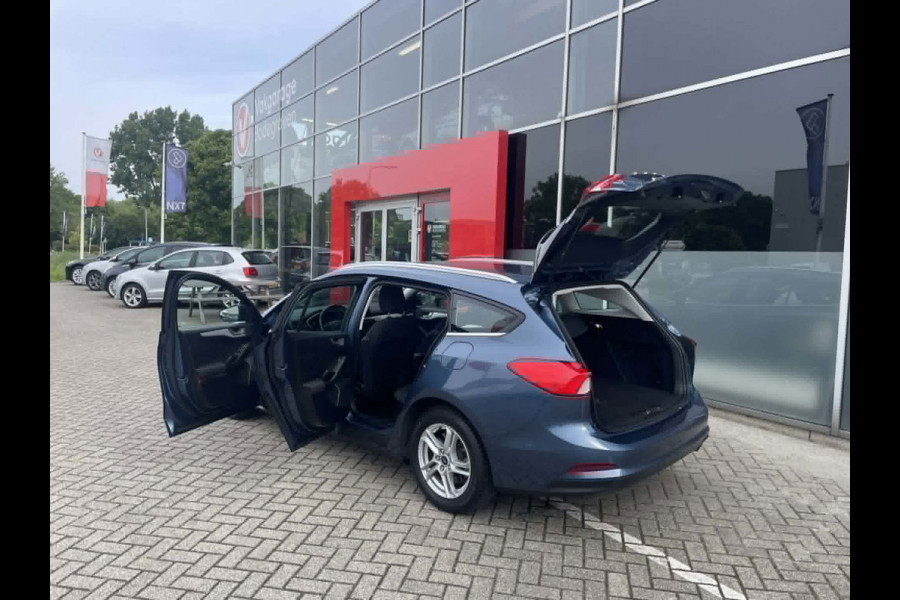 Ford FOCUS Wagon 1.0 EcoBoost Hybrid Trend Edition Business / camera / Navigatie