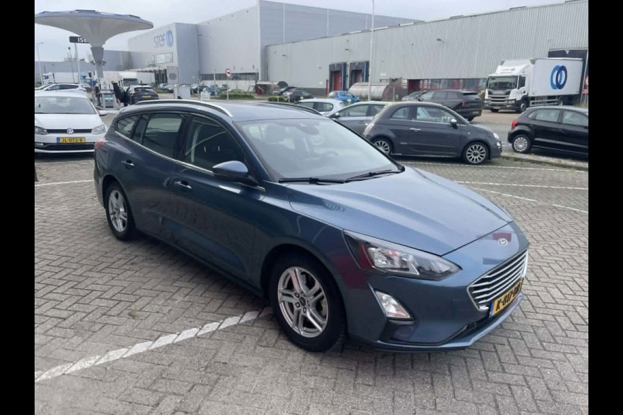 Ford FOCUS Wagon 1.0 EcoBoost Hybrid Trend Edition Business / camera / Navigatie