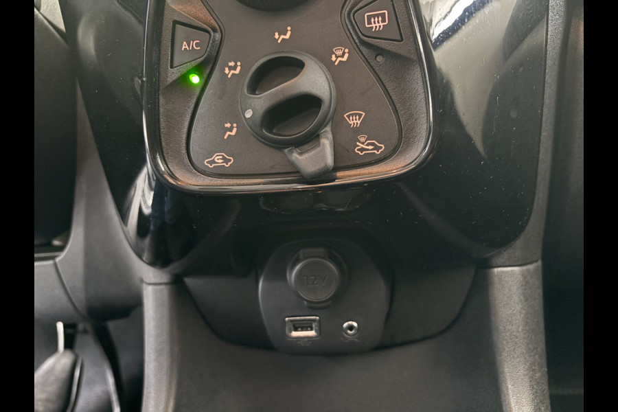 Peugeot 108 1.0 e-VTi Access Airco - Cruise control - Radio - Led verlichting - USB-aansluiting - Start/stop systeem - Achterbank neerklapbaar