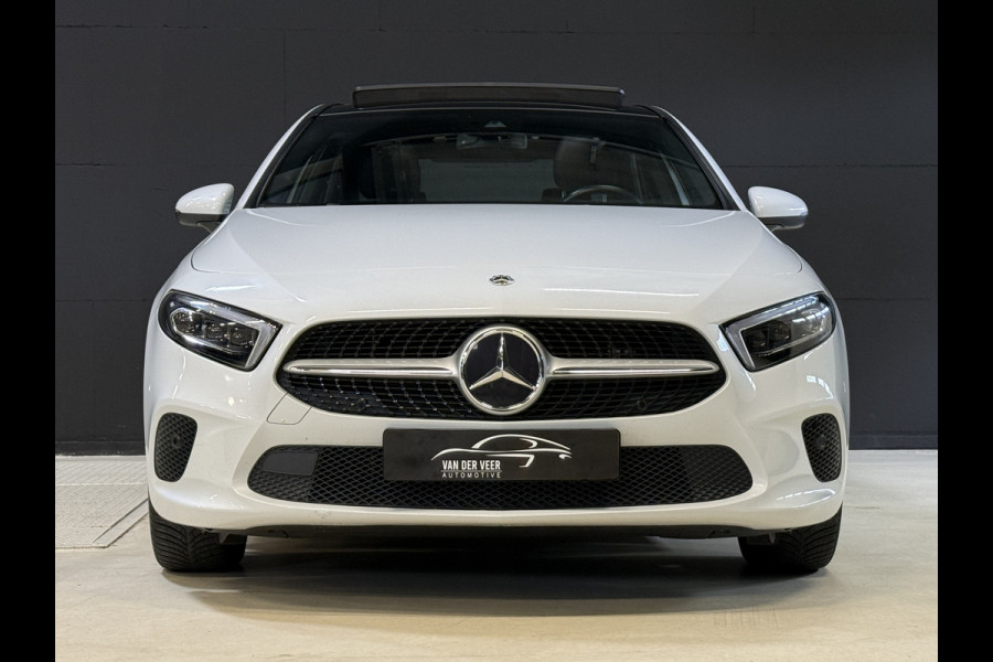 Mercedes-Benz A-Klasse 250 e Business Solution Luxury Limited | Panoramadak | Keyless | Apple Carplay