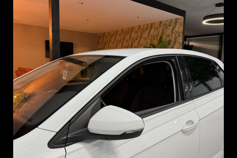 Volkswagen Polo 1.0 TSI Comfortline | CarPlay | Stoelverwarming | Adaptieve Cruise | Parkeersensoren | LED