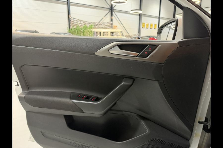 Volkswagen Polo 1.0 TSI Comfortline | CarPlay | Stoelverwarming | Adaptieve Cruise | Parkeersensoren | LED