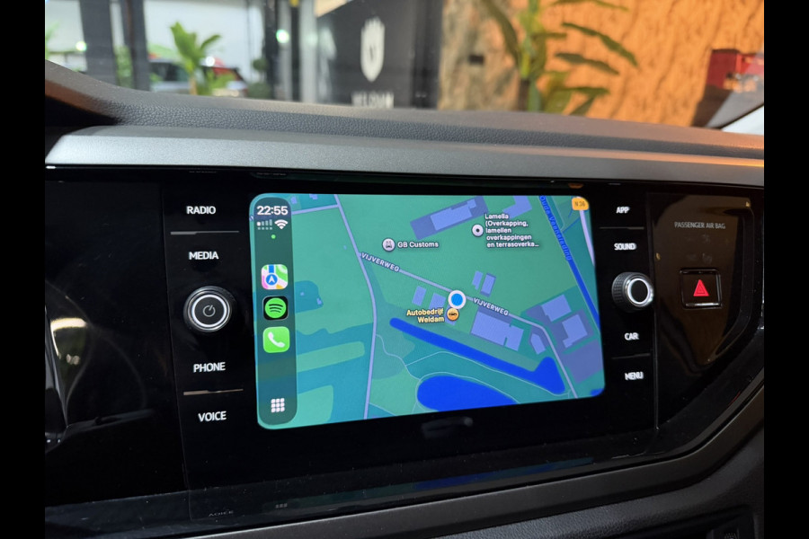 Volkswagen Polo 1.0 TSI Comfortline | CarPlay | Stoelverwarming | Adaptieve Cruise | Parkeersensoren | LED