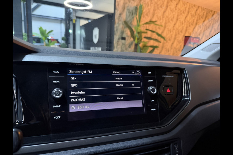 Volkswagen Polo 1.0 TSI Comfortline | CarPlay | Stoelverwarming | Adaptieve Cruise | Parkeersensoren | LED