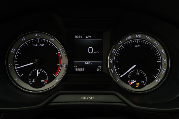 Škoda Octavia Combi 1.5 TSI Greentech Style Business Climate, Cruise, Apple Carplay, Stoelverwarming, PDC, Trekhaak, 17''