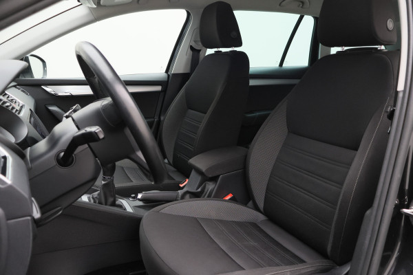 Škoda Octavia Combi 1.5 TSI Greentech Style Business Climate, Cruise, Apple Carplay, Stoelverwarming, PDC, Trekhaak, 17''
