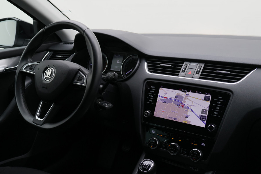 Škoda Octavia Combi 1.5 TSI Greentech Style Business Climate, Cruise, Apple Carplay, Stoelverwarming, PDC, Trekhaak, 17''