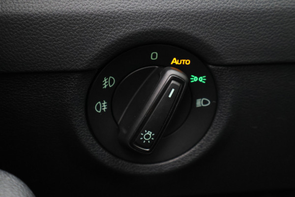 Škoda Octavia Combi 1.5 TSI Greentech Style Business Climate, Cruise, Apple Carplay, Stoelverwarming, PDC, Trekhaak, 17''