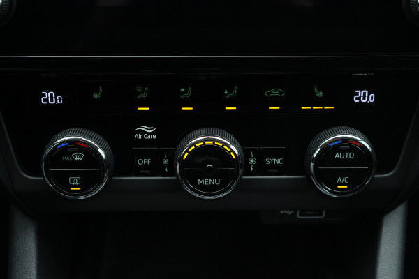 Škoda Octavia Combi 1.5 TSI Greentech Style Business Climate, Cruise, Apple Carplay, Stoelverwarming, PDC, Trekhaak, 17''